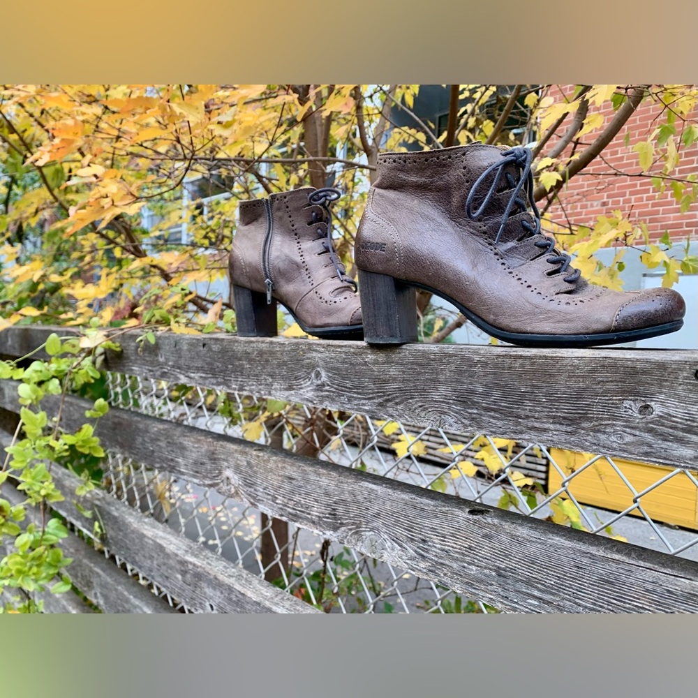 DKODE Vintage-Style Portugal Leather Lace-Up Urban Brogue Booties (EU 40)